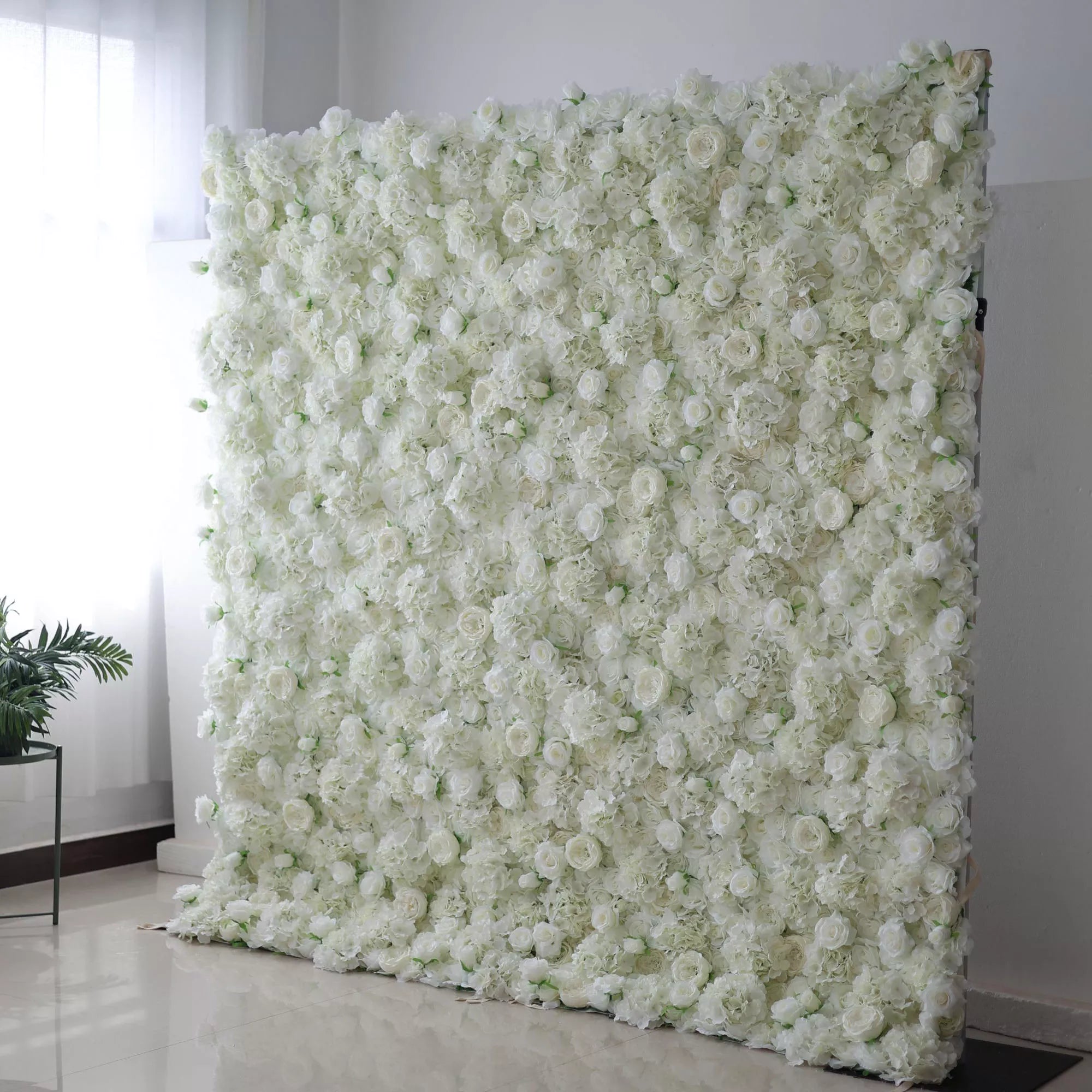 Valar Flower dévoile : une élégance blanche éthérée – un majestueux mur de fleurs en tissu artificiel dégoulinant de fleurs blanches pures-VF-210 