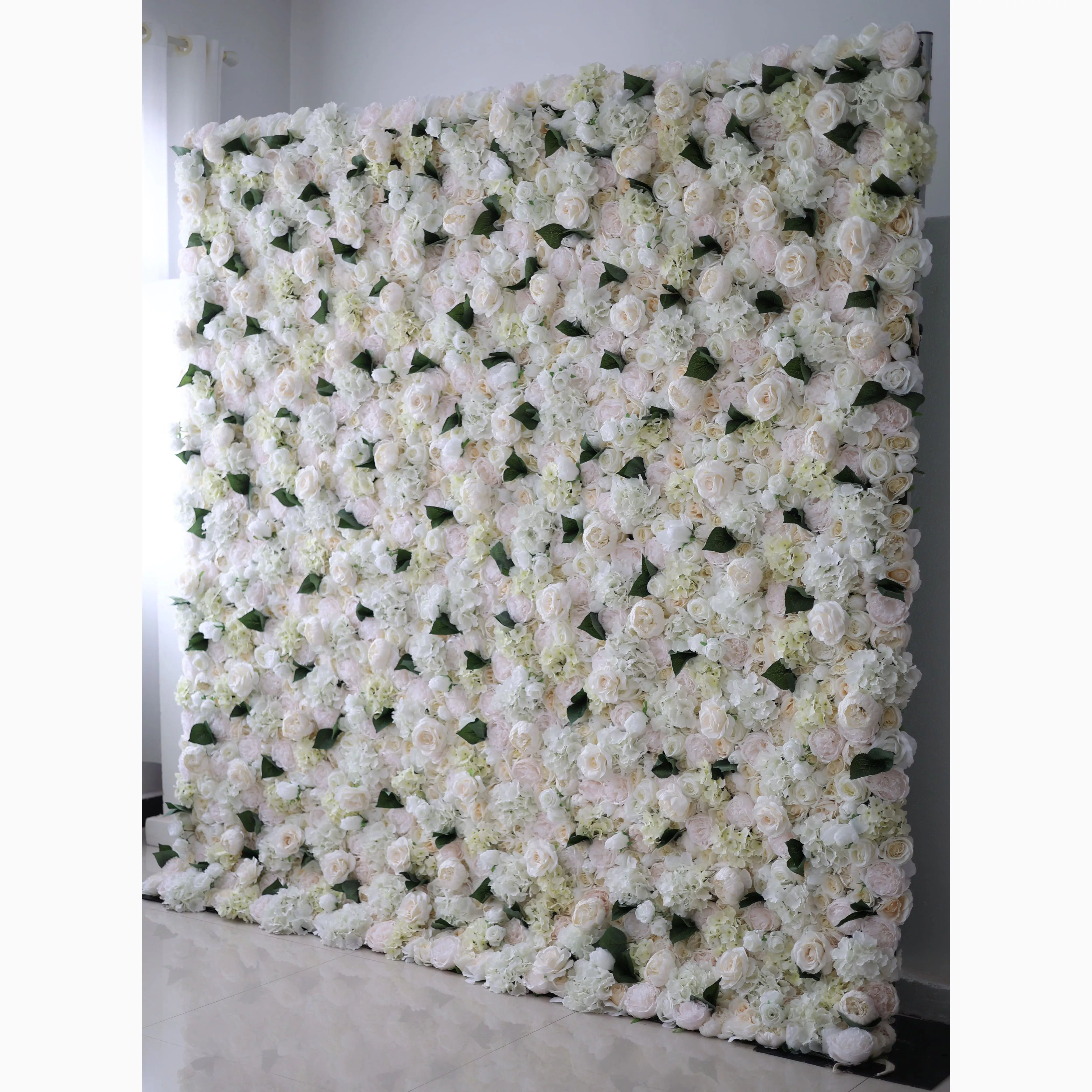 Valar Flowers Showcases : Élégance ivoire – Une majestueuse symphonie de roses dans un mur de fleurs en tissu artificiel-VF-212 
