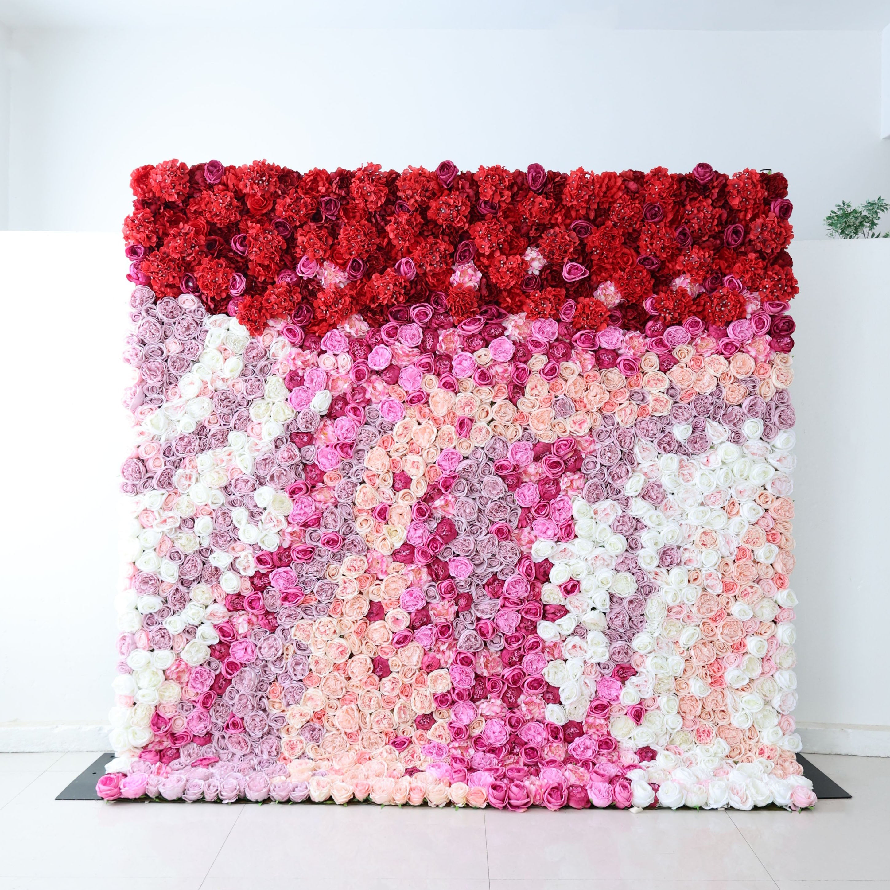 Valar Flowers Roll Up Tissu Artificiel Rouge à Rose Blanc Dégradé Fleur Mur Toile de Fond de Mariage, Décor de Fête Florale, Photographie d'Événement-VF-353 