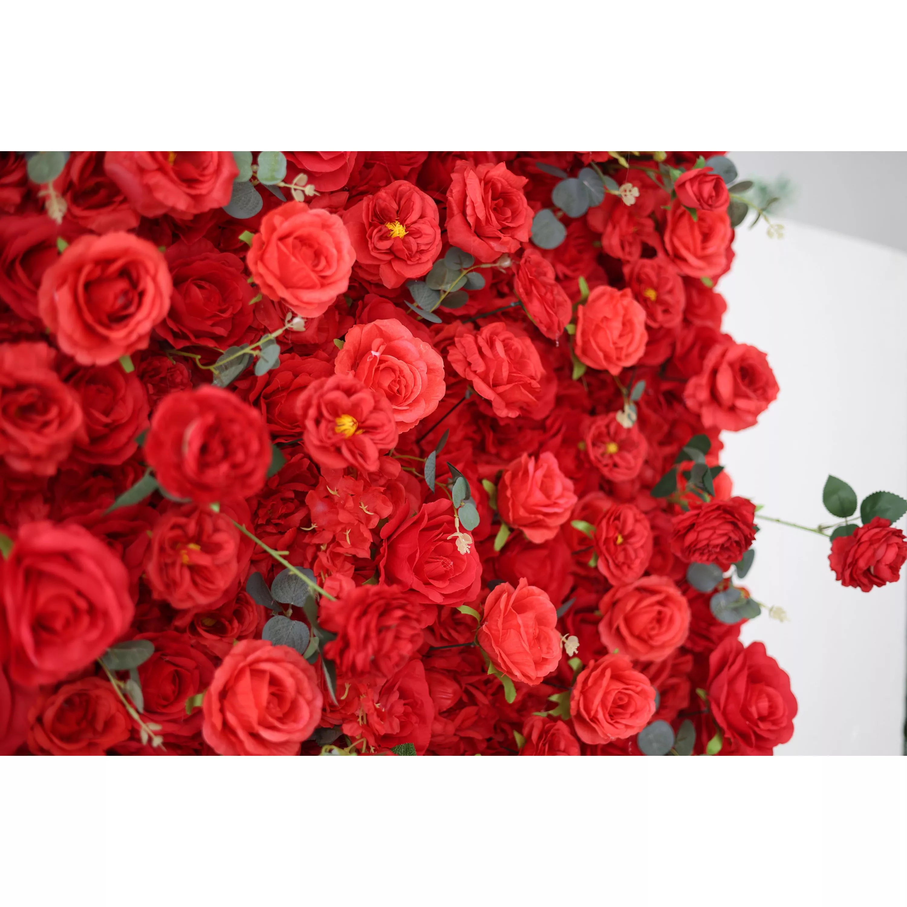 خلفية جدار زهور زهور اصطناعية: نشوة الورد الأحمر-شغف