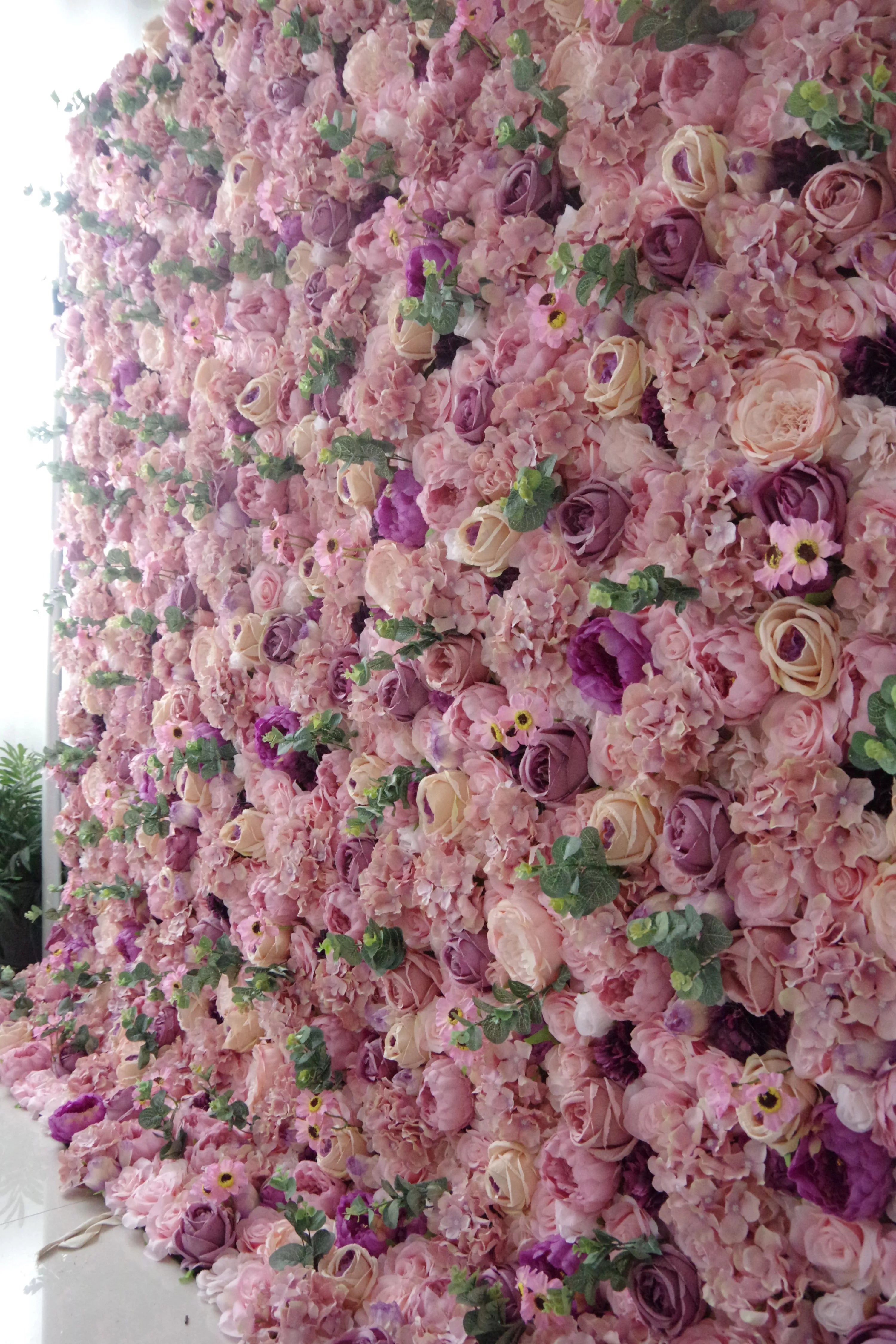 Valar Flowers fabric flower wall with artificial mixed roses in red and pink for wedding backdrop, floral party decor, and event photography, model VF-0442