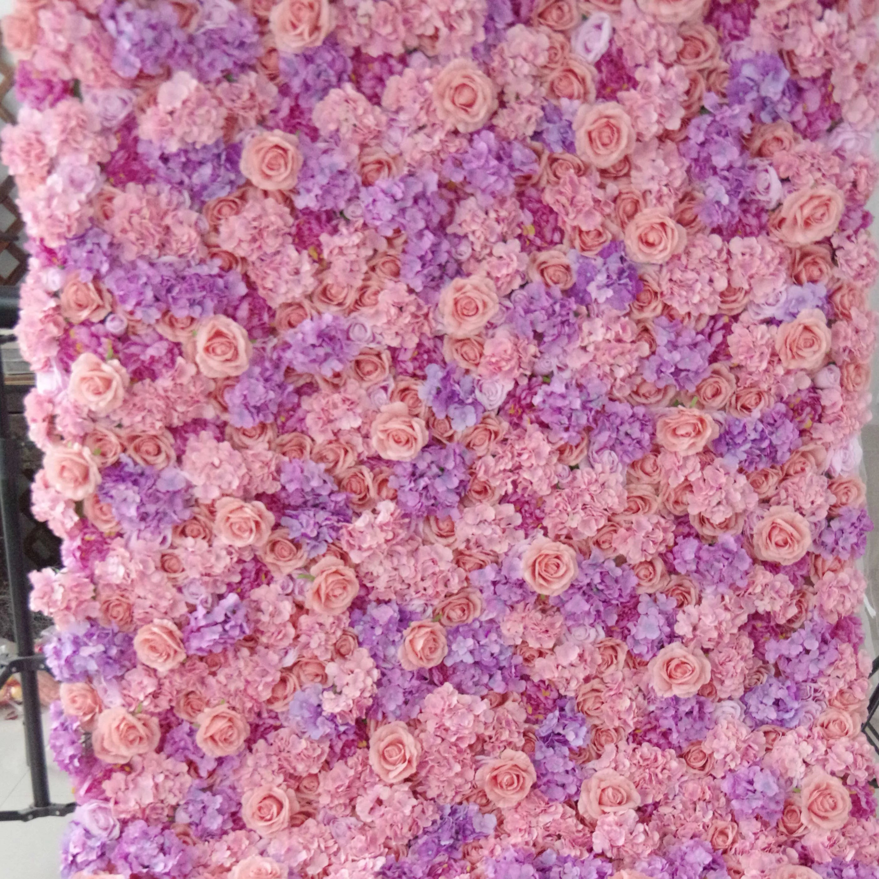 Valar Flowers Roll Up Tissu Rose artificielle et mur de fleurs violettes chaudes Toile de fond de mariage, Décor de fête florale, Photographie d'événement-VF-055 
